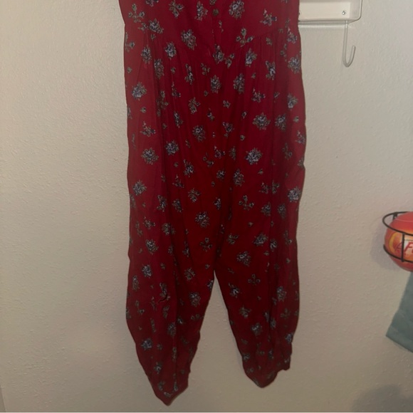 Laura Ashley 80s Red Floral Corduroy Jumpsuit Vintage Calico Romper Jumpsuit - Picture 5 of 7